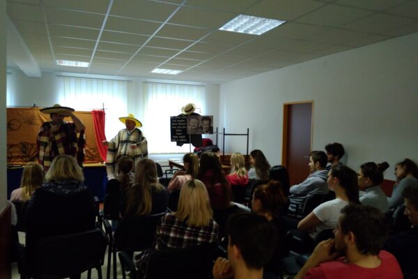 Divadelní učebnice aneb České divadlo 20. století