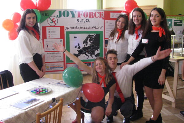 Veletrh fiktivních firem ve Vysokém Mýtě