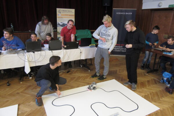 Studentská soutěž AUTO  JEDE 2018