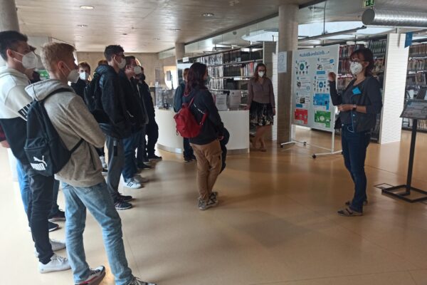 Exkurze ve Studijní a vědecké knihovně v Hradci Králové