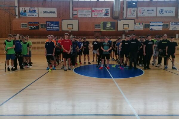 Mezitřídní florbalový turnaj