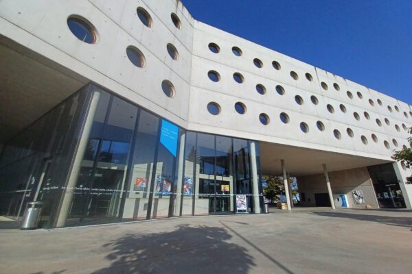 Exkurze do Studijní a vědecké knihovny v Hradci Králové