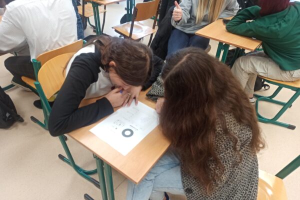 Lukáš Junek z 3.SI  přeborníkem školy v  pišqworkách