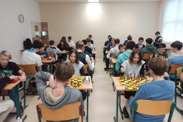 Přebor škol na SOA Náchod s rekordní účastí