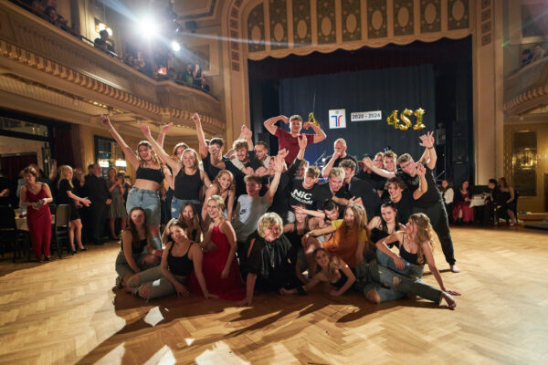 Maturitní ples 4.A a 4.SI