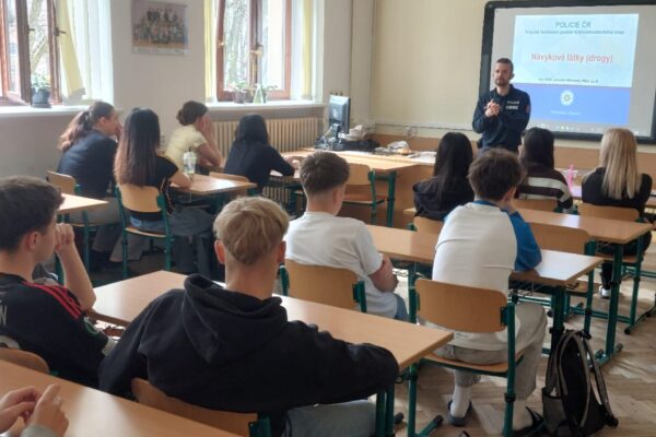 Prevence závislostí – beseda s&nbsp;Policií ČR